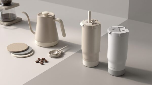 SIPORA | 600ml Steel Straw Coffee Mug with Non-Slip Grip - Image 3